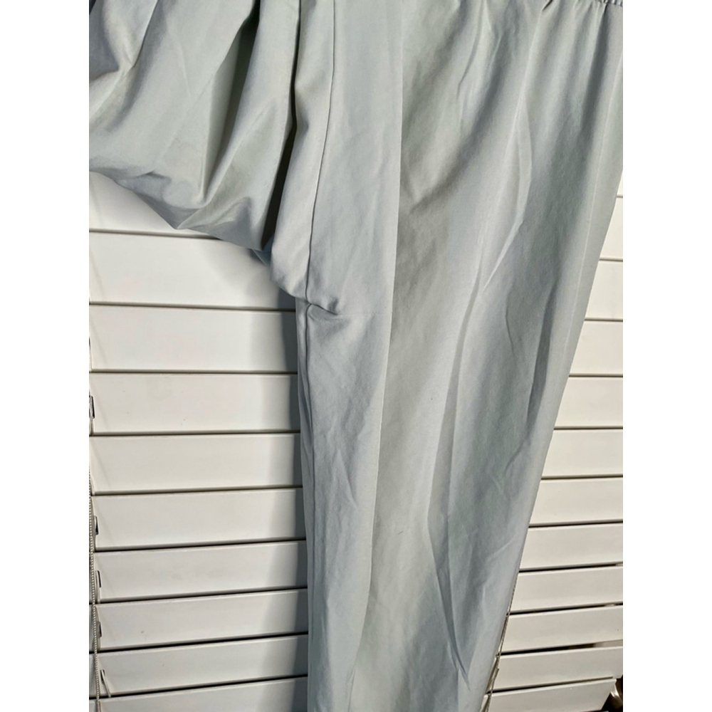 Women's Athleta Aliso lightweight Joggers, Size M, Light Gray - Picture 4 of 6
